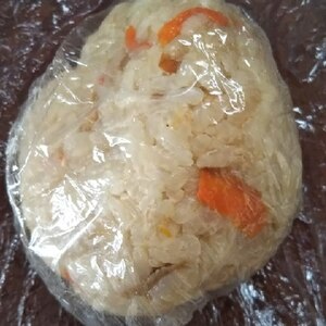 冷めても美味しいツナの炊き込みご飯